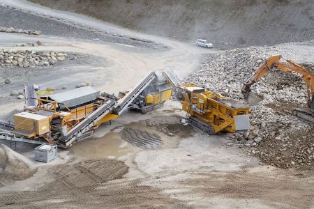 Cederapids Horizontalsiebanlage in Kombination mit Vortex Mühle und Backenbrecher